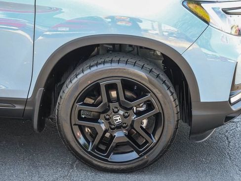 Used 2024 Honda Passport Black Edition image 7