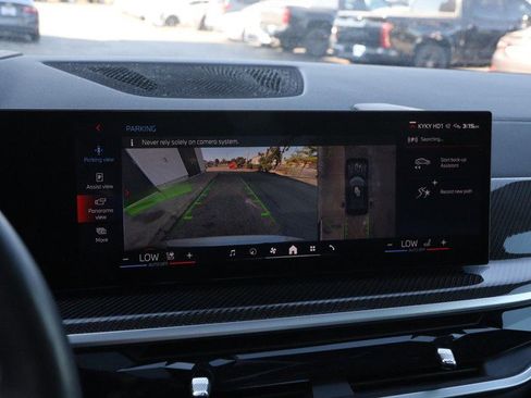 Used 2025 BMW X5 M60i image 20