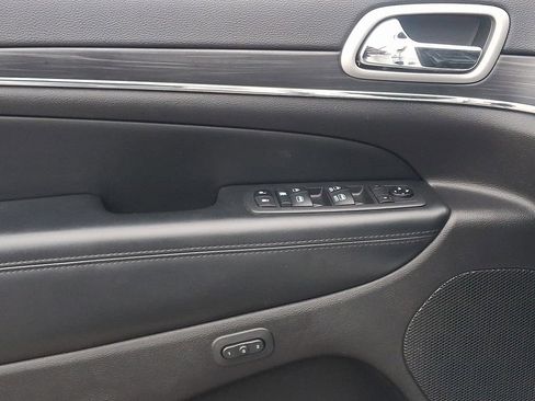 Used 2021 Jeep Grand Cherokee Limited w/ Luxury Group II image 13