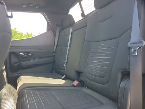 Used 2022 Hyundai Santa Cruz SEL w/ Activity Package FWD image 10