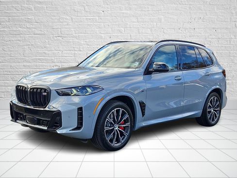 New 2026 BMW X5 M60i w/ Executive Package image 2
