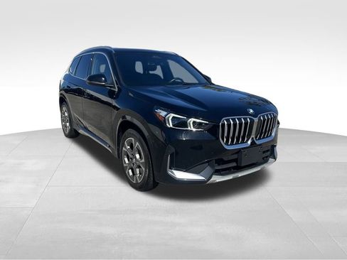 Used 2025 BMW X1 xDrive28i image 2