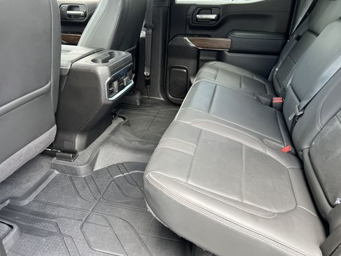 Used 2022 Chevrolet Silverado 1500 High Country w/ LPO, Dark Essentials Package AWD/4WD image 17