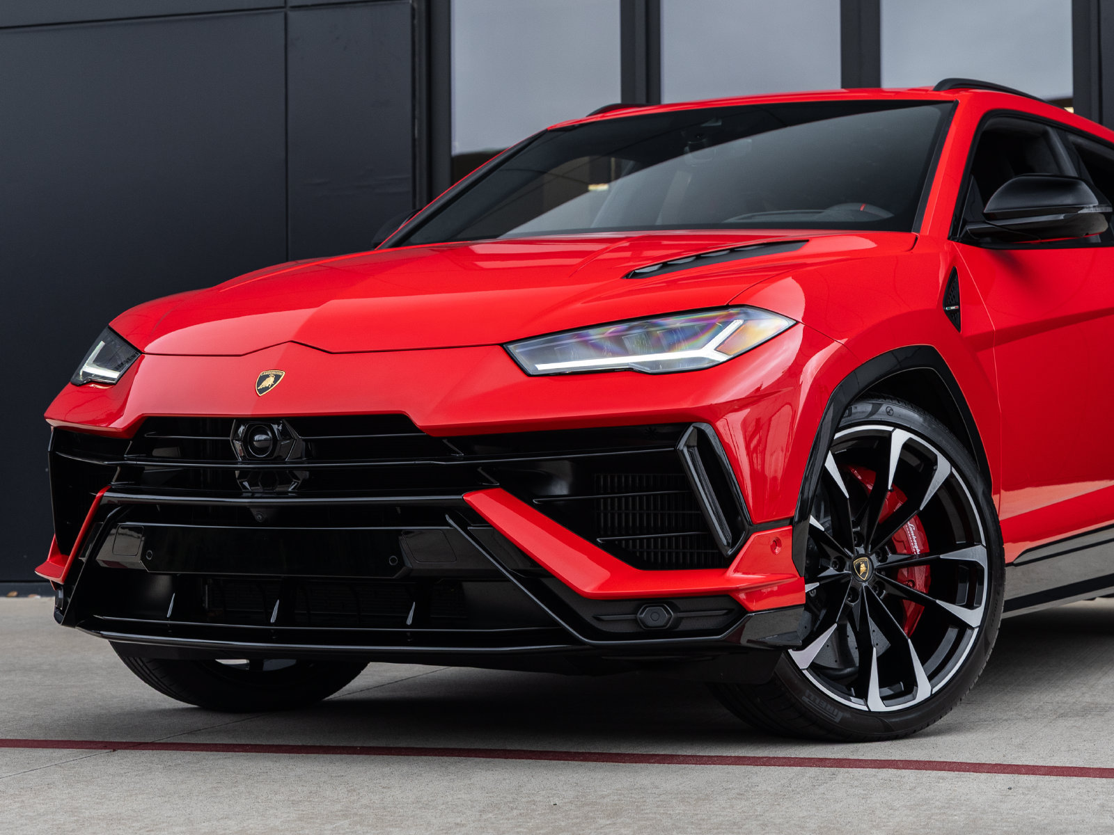 Used 2024 Lamborghini Urus S AWD/4WD image 3