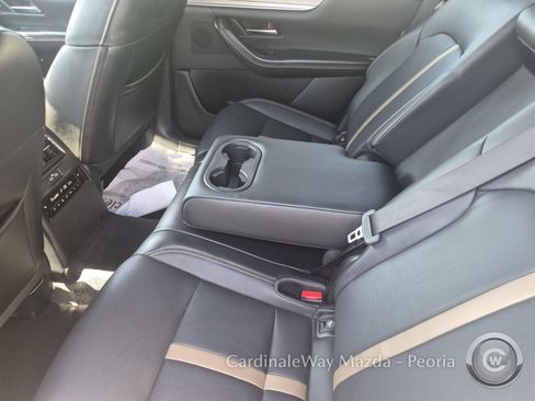 Certified 2025 MAZDA CX-70 Plug-In Hybrid w/ Premium Plus AWD/4WD image 15