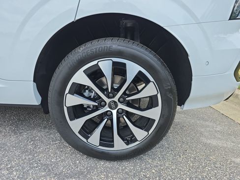 New 2026 Audi Q3 quattro 2.0T AWD/4WD image 30