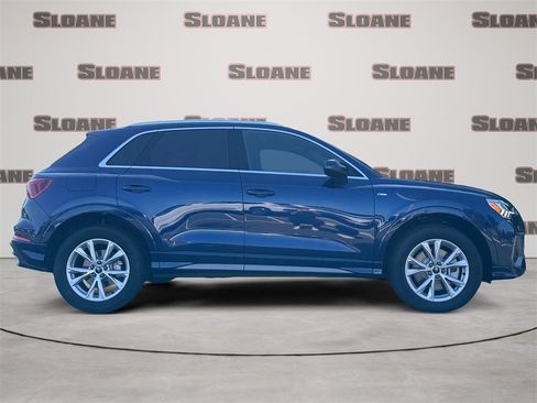 New 2025 Audi Q3 2.0T Premium image 6