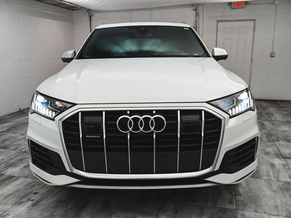 Used 2023 Audi Q7 3.0T Premium w/ Convenience Package AWD/4WD image 2