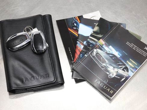 Used 2011 Jaguar XJ Supercharged image 5