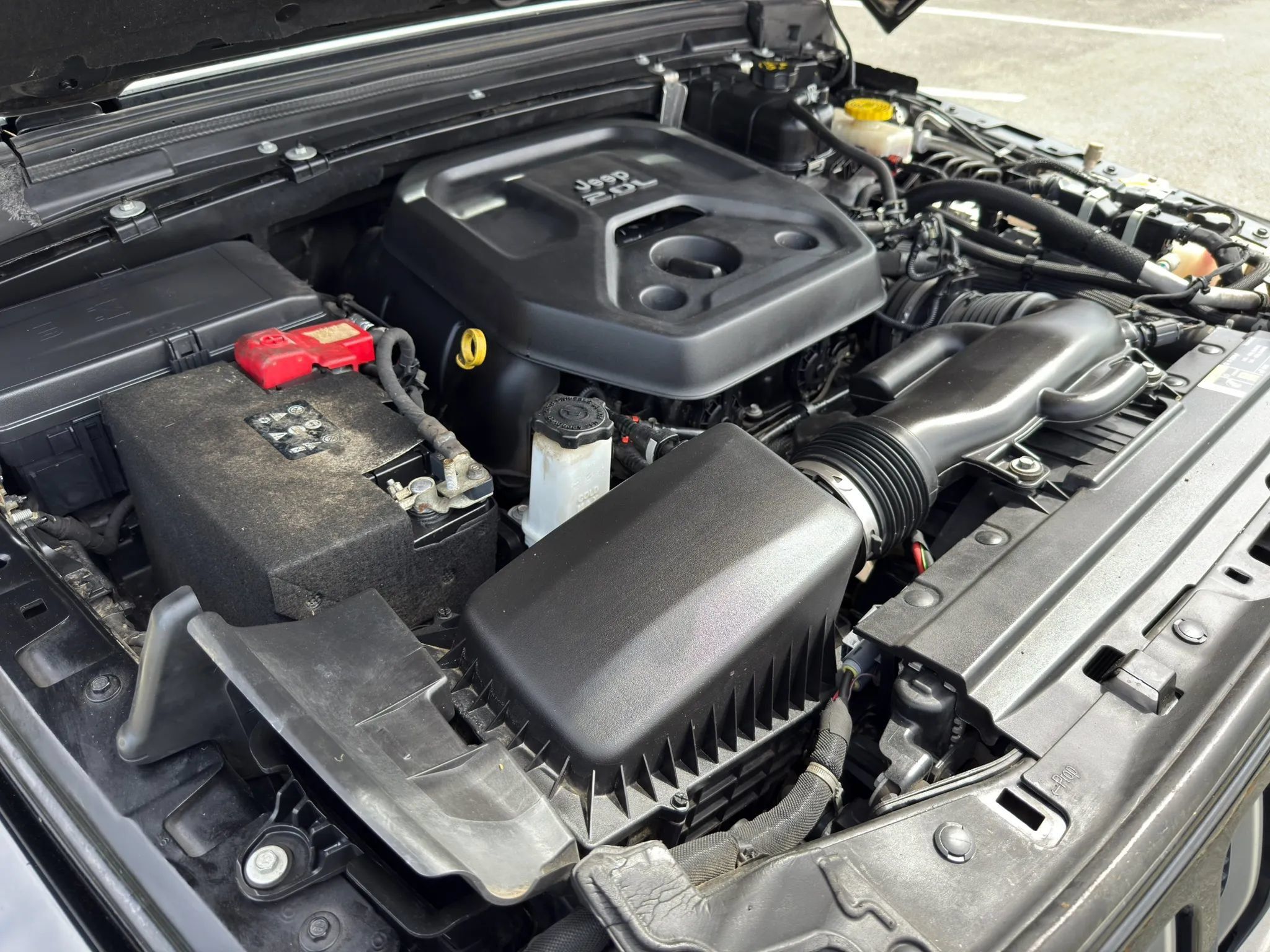 Used 2020 Jeep Wrangler Unlimited Sahara AWD/4WD image 20