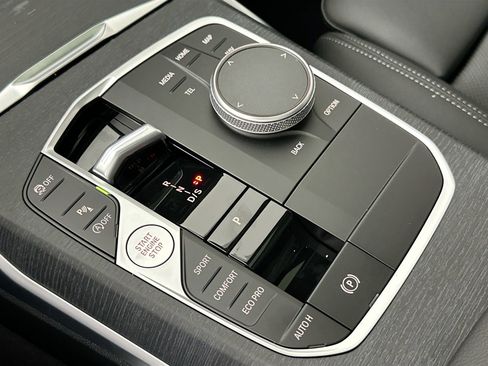 New 2026 BMW 330i Sedan w/ M Sport Package image 16