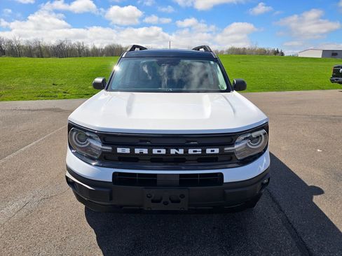 Used 2022 Ford Bronco Sport Outer Banks w/ Tech Package AWD/4WD image 2