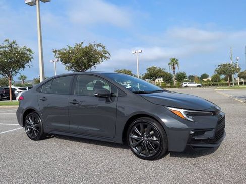 Certified 2026 Toyota Corolla SE FWD image 2