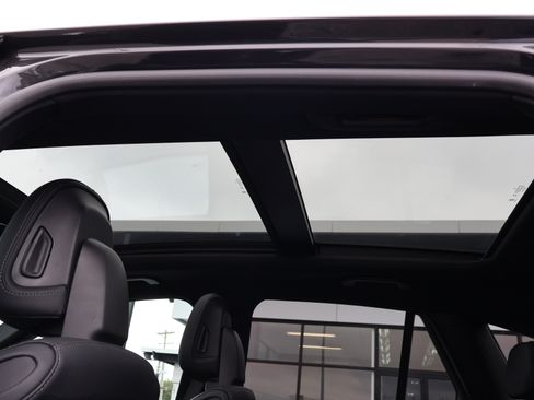 Certified 2025 Mercedes-Benz GLC 300 image 15