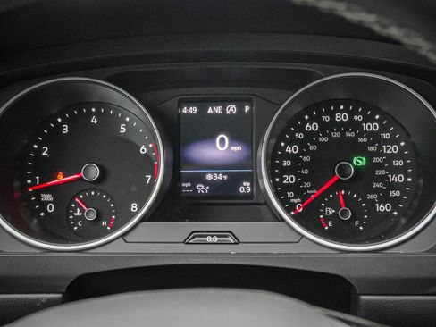 Used 2021 Volkswagen Tiguan S image 21