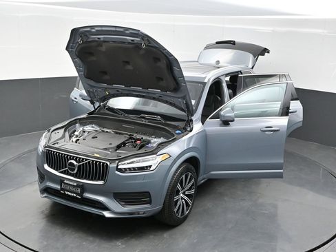 Used 2023 Volvo XC90 B6 Core w/ Climate Package image 36