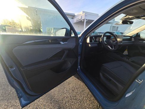 New 2026 Volkswagen Tiguan SE AWD/4WD image 22