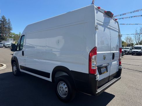 Used 2019 RAM ProMaster 2500 FWD image 5