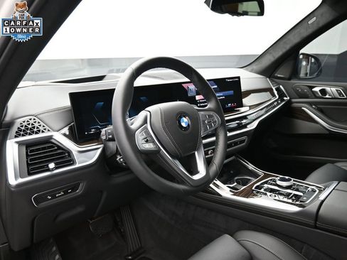 Certified 2025 BMW X7 xDrive40i w/ Executive Package image 11