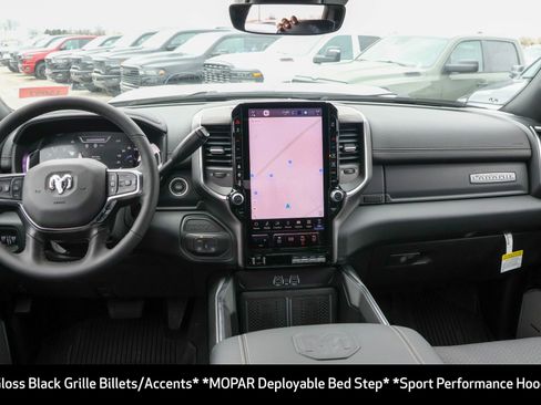 New 2026 RAM 3500 Laramie AWD/4WD image 22