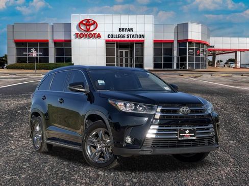 Used 2019 Toyota Highlander Limited Platinum image 1