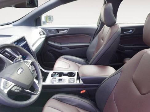 Used 2022 Ford Edge Titanium w/ Equipment Group 301A image 15