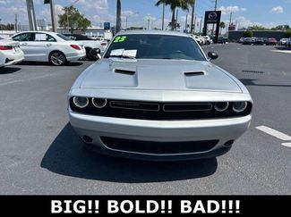 Used 2023 Dodge Challenger SXT video 2