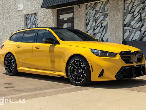 Used 2025 BMW M5 Touring AWD/4WD image 18