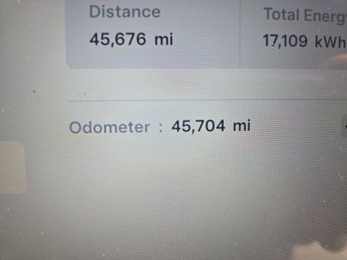 Used 2018 Tesla Model X image 28