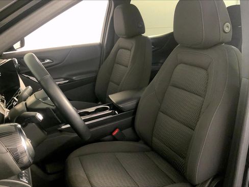 Used 2025 Chevrolet Equinox LT FWD image 22