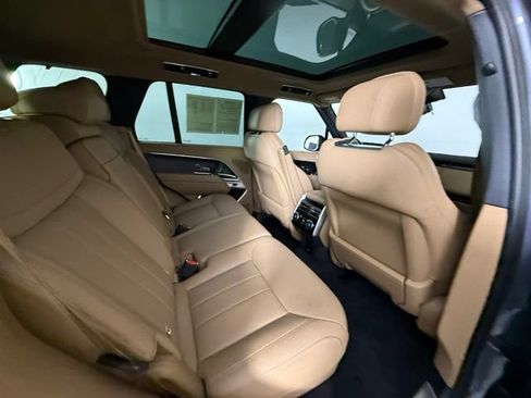 Used 2025 Land Rover Range Rover SE AWD/4WD image 41