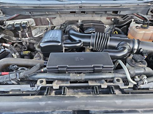 Used 2010 Ford F150 Lariat image 34