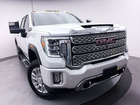 Used 2022 GMC Sierra 2500 Denali AWD/4WD image 3