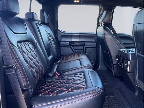 Used 2019 Ford F150 Lariat w/ Equipment Group 502A Luxury AWD/4WD image 27