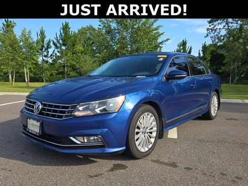 Used 2016 Volkswagen Passat 1.8T SE FWD image 26