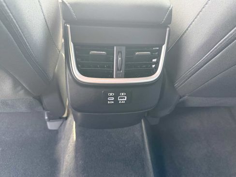 Used 2025 Subaru Outback Premium w/ Popular Package #1A AWD/4WD image 16
