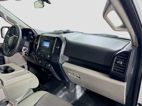 Used 2018 Ford F150 XL w/ Equipment Group 101A Mid image 29