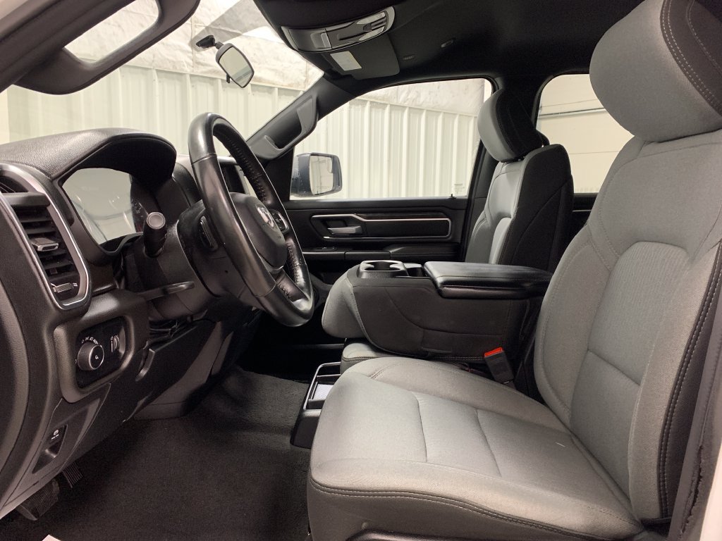 Used 2024 RAM 1500 Big Horn AWD/4WD image 4