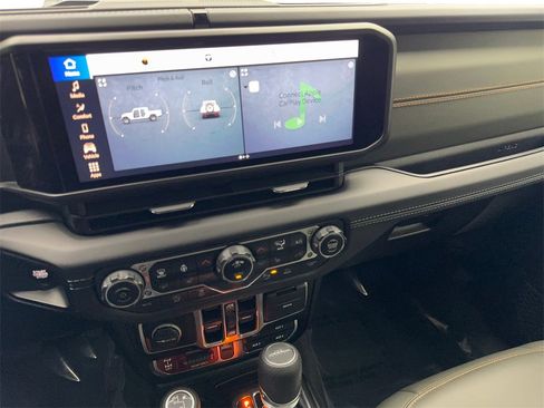 Used 2025 Jeep Gladiator Mojave w/ Safety Group image 60