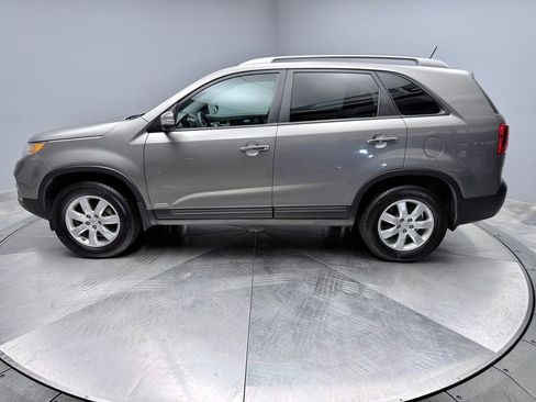 Used 2011 Kia Sorento LX w/ Convenience Pkg AWD/4WD image 8