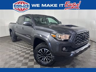 Used 2020 Toyota Tacoma w/ TRD Off-Road Package video 1