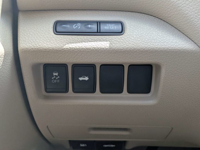 Used 2014 Nissan Altima 2.5 SV w/ Convenience Package FWD image 23