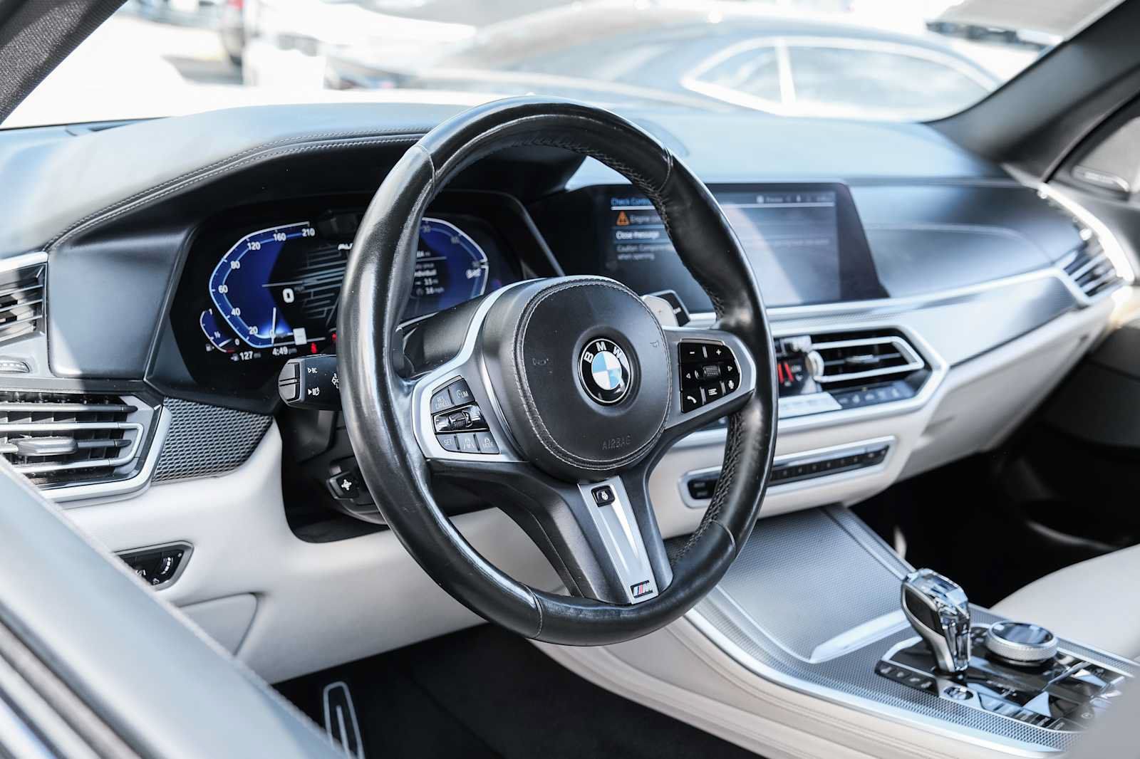 Used 2019 BMW X5 xDrive40i w/ M Sport Package AWD/4WD image 22