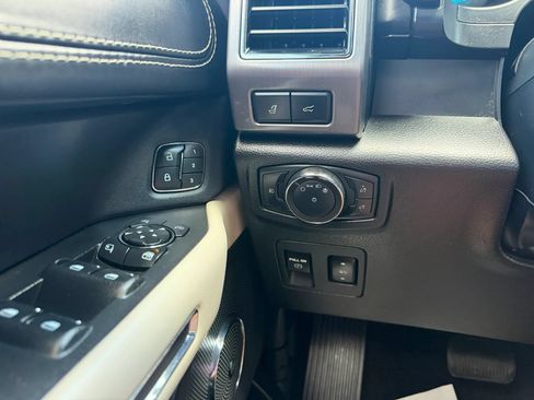 Used 2021 Ford Expedition Max Platinum AWD/4WD image 32