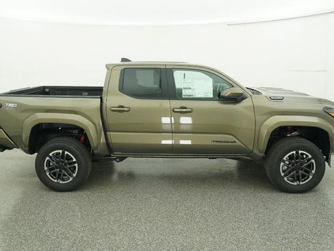 New 2026 Toyota Tacoma TRD Sport image 38