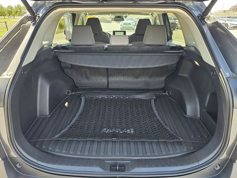 Used 2025 Toyota RAV4 XLE AWD/4WD image 14