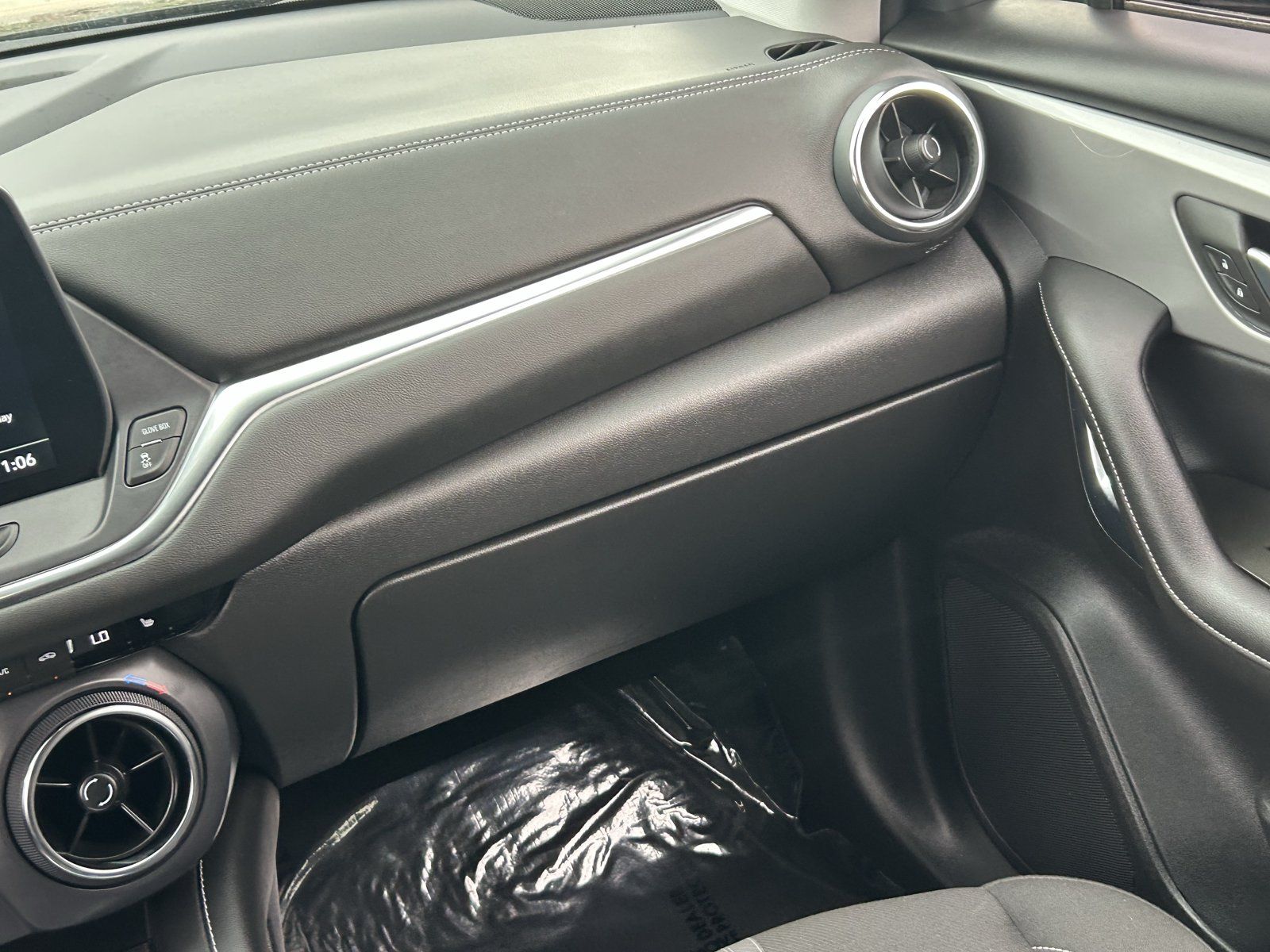 Certified 2025 Chevrolet Blazer LT FWD image 19