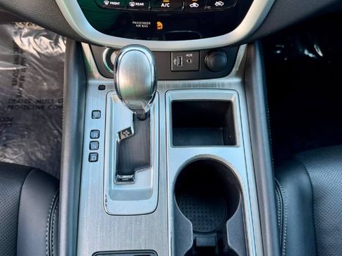 Used 2018 Nissan Murano SL w/ Midnight Edition Package FWD image 16