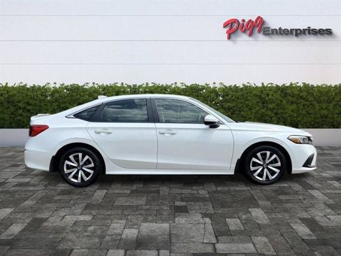 Used 2024 Honda Civic LX image 10
