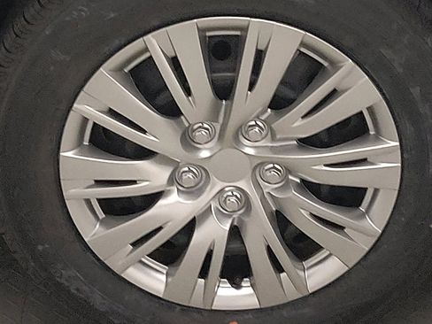 Used 2019 Nissan Altima 2.5 S FWD image 31